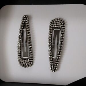 NEW One Pairs of Kitsch x Justine Marjan Hematite Snap Clips